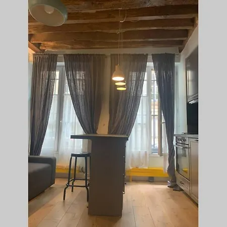Charming Saint Germain Odeon Luxembourg 아파트