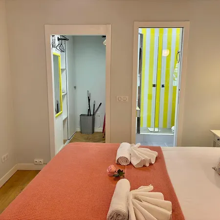 CHARMING Saint GERMAIN PRES ODEON LUXEMBOURG GARDEN Apartment Paris